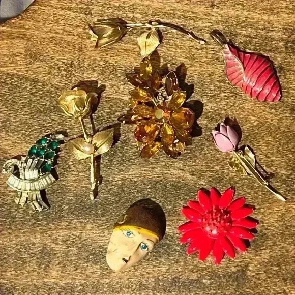 Brooch Bundle for Crafting - Picture 1 of 11